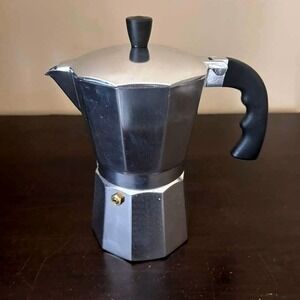 IMUSA F30S Aluminum 3 Cup Stovetop Espresso Moka Pot Coffee Maker Silver